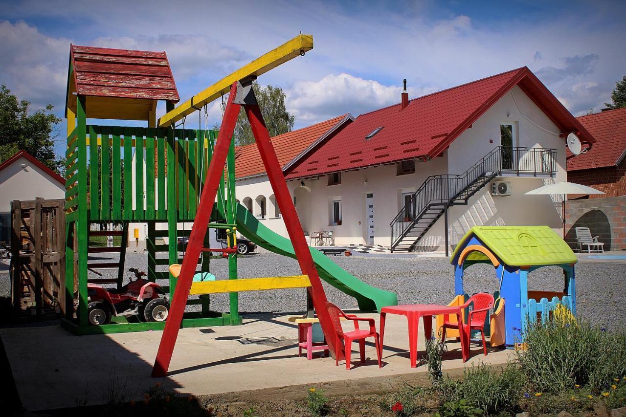 Bed and Breakfast Yosefsfeld Kutjevo Zewnętrze zdjęcie