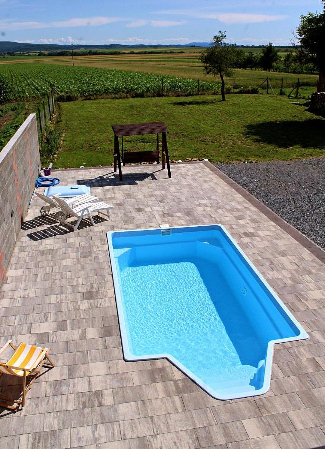Bed and Breakfast Yosefsfeld Kutjevo Zewnętrze zdjęcie